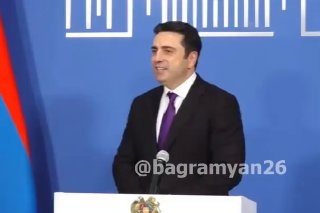 Ален Симонян отказался от депутатского мандата и покидает пост спикера НС Армении