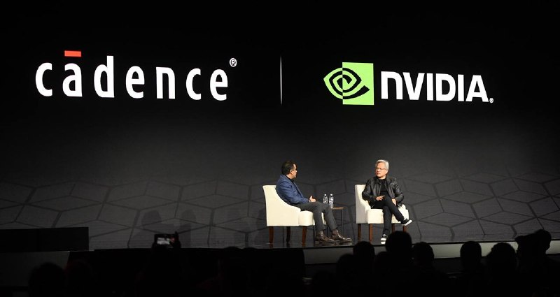 Логотип Cadence Design Systems на фоне здания в Армении
