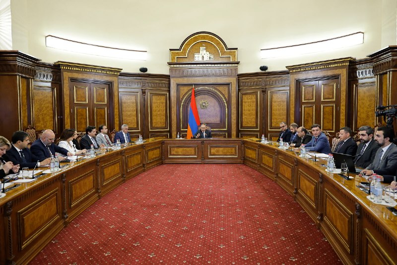 Пашинян обсудил инвестиционные приоритеты для Еревана и Гюмри: что это значит для Лори