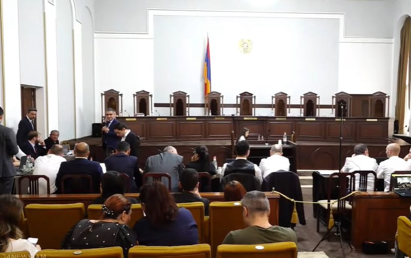 Конституционный суд Армении начал рассмотрение жалоб на итоги выборов в Лори