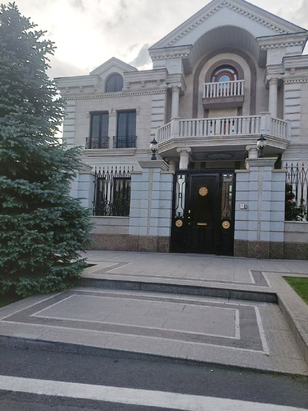 Семья Карапетянов в Лори подозревается в махинациях с налогами на недвижимость