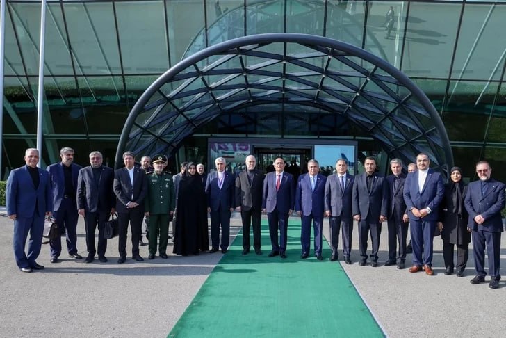 Спикер парламента Ирана Мохаммад-Багер Галибаф прибыл в Баку для участия в сессии ОИС