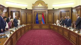 Урсула фон дер Ляйен пообещала Пашиняну открыть рынок ЕС для армянских товаров при закрытии российского